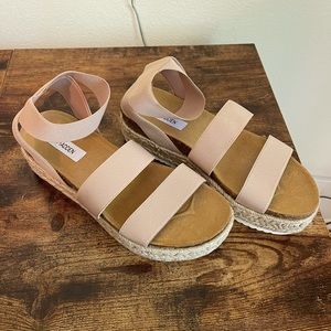Steve Madden Sandal ✨🌻